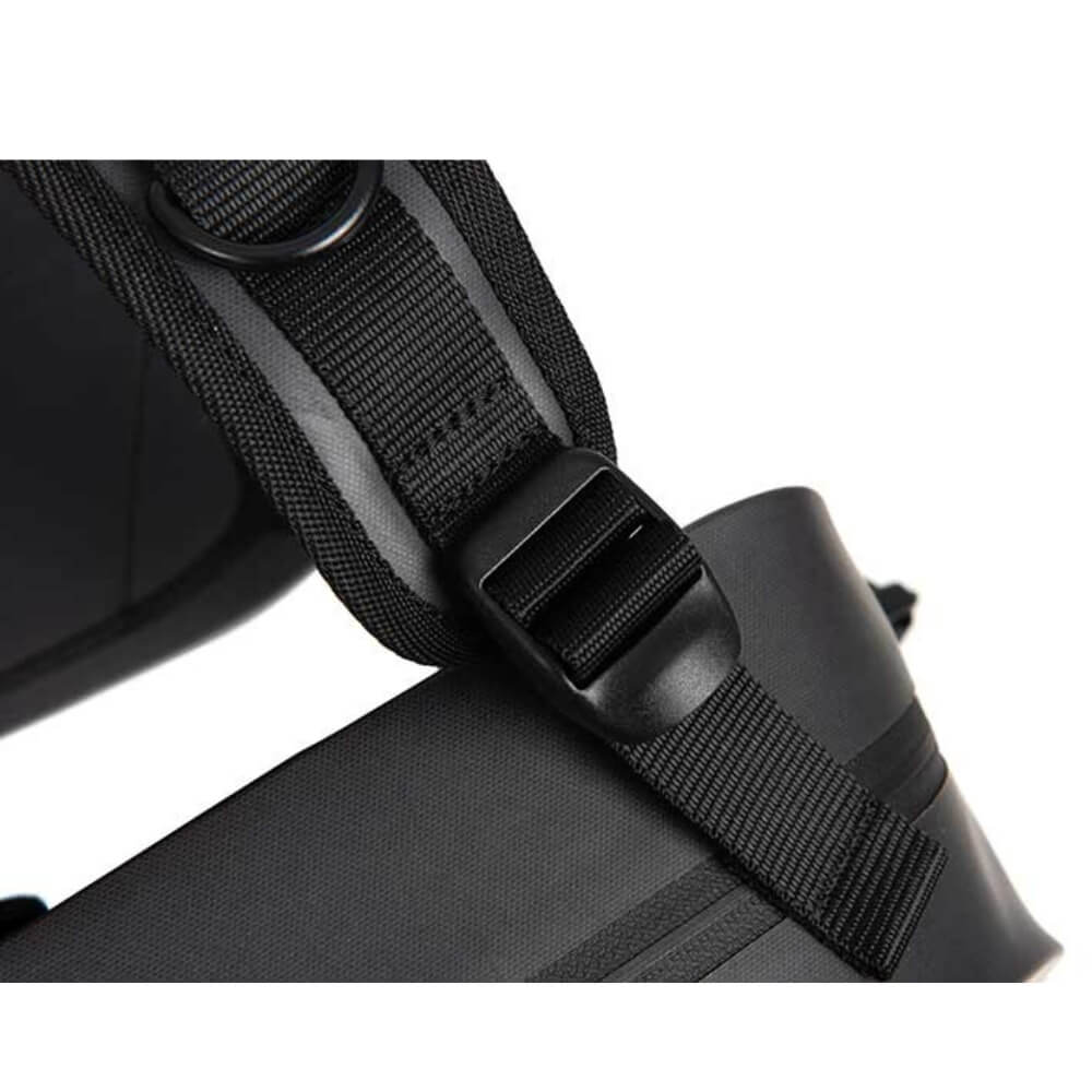 Fox Rage Pro Series Waterproof Chest Pack Größeneinstellung