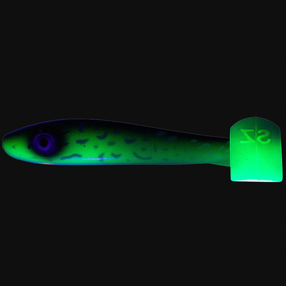 Svartzonker-Big-McRubber-25-cm-Pike-Glow-UV