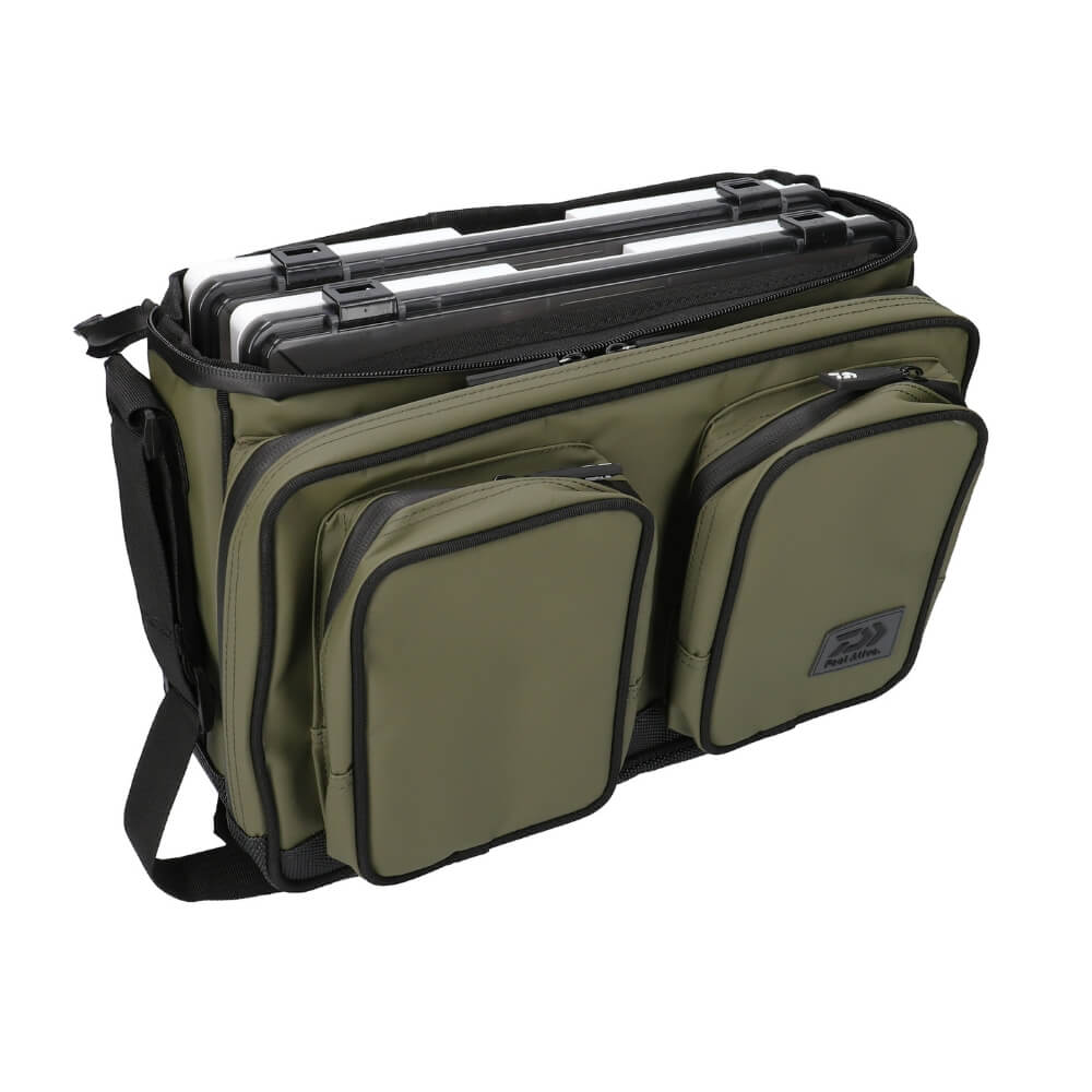 Daiwa D-VEC WP 200 Tackle Box Bag geöffnet