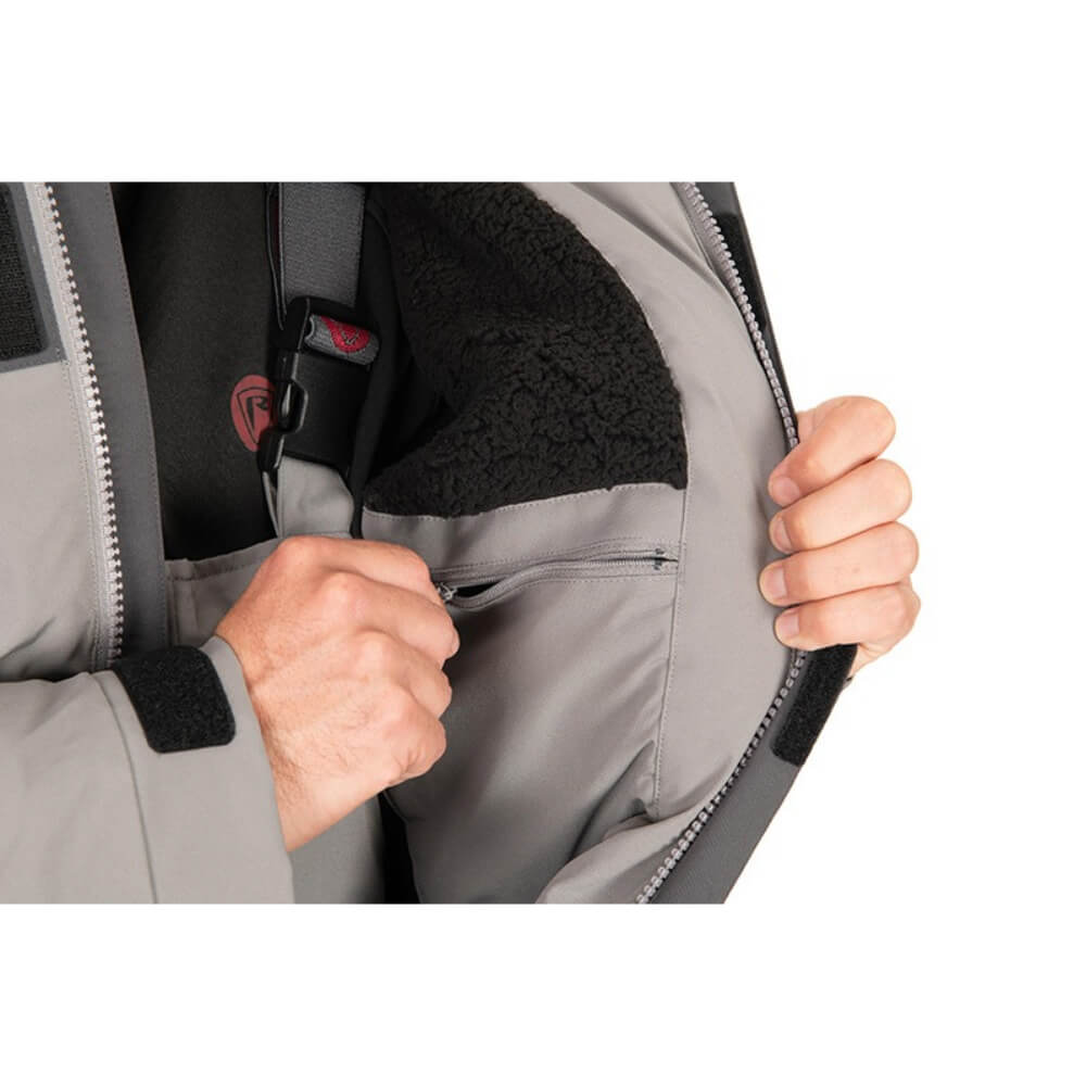 Fox Rage Pro Series Winter Suit Innentasche